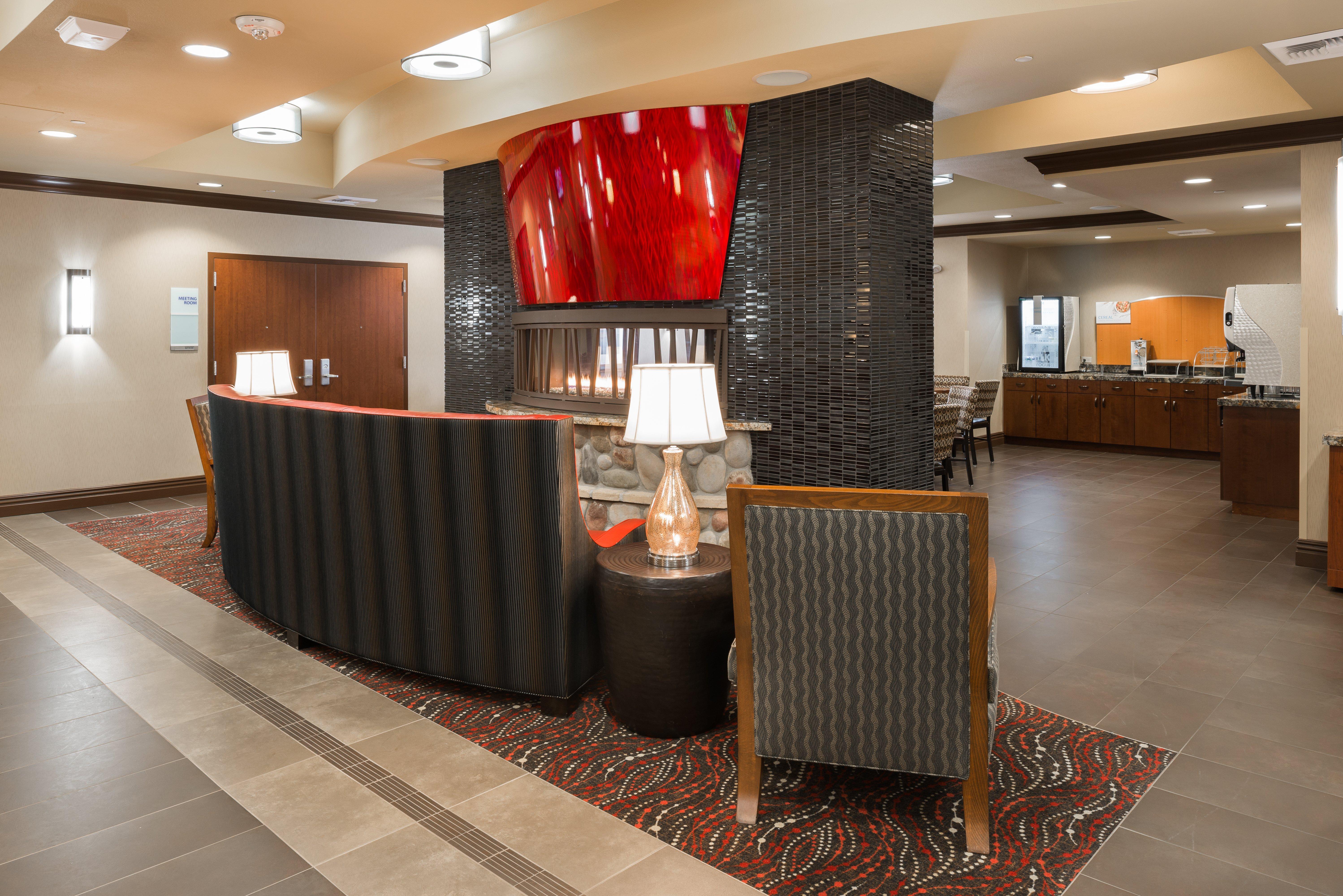 Holiday Inn Express Redwood National Park By Ihg Кламат Екстериор снимка