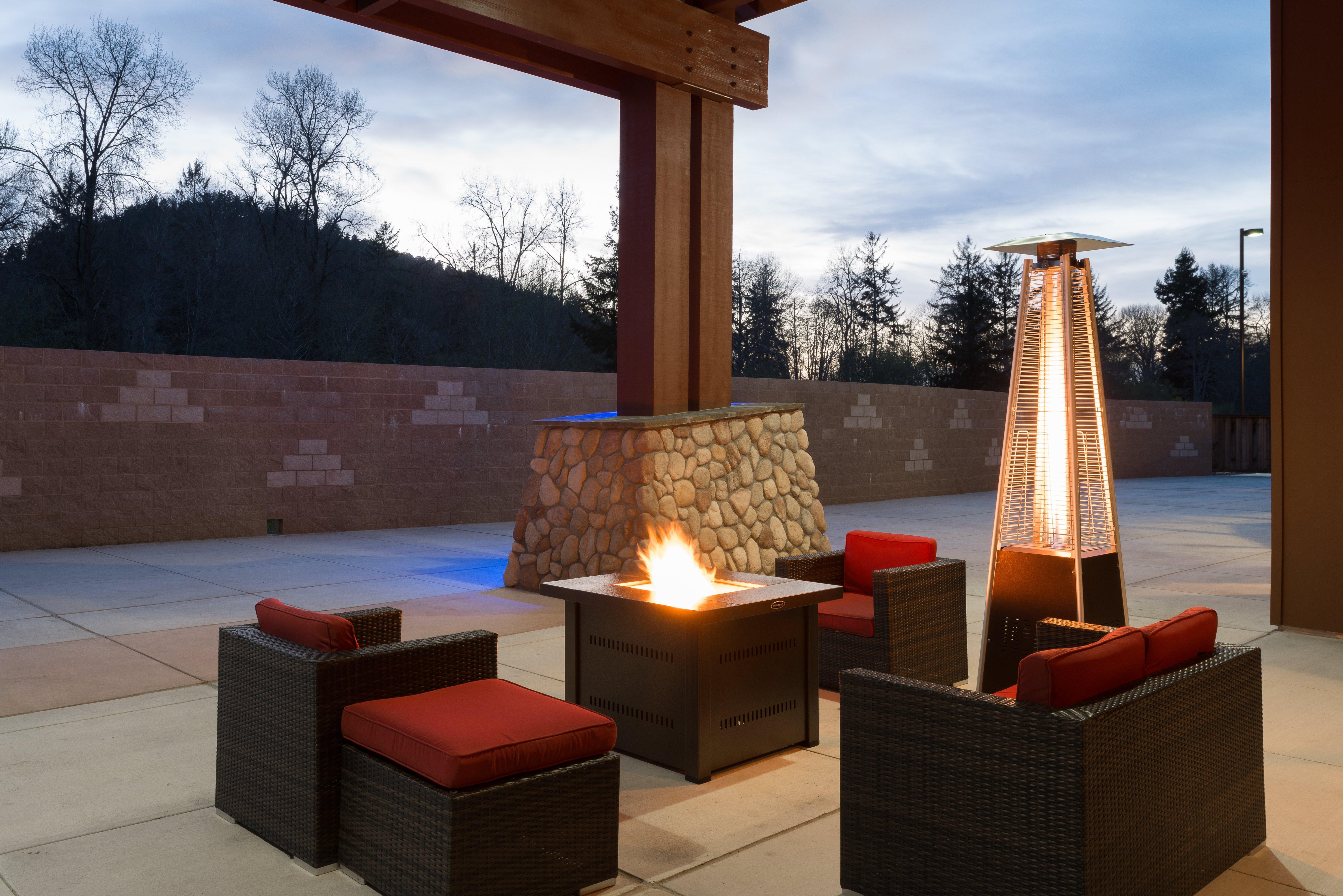 Holiday Inn Express Redwood National Park By Ihg Кламат Екстериор снимка