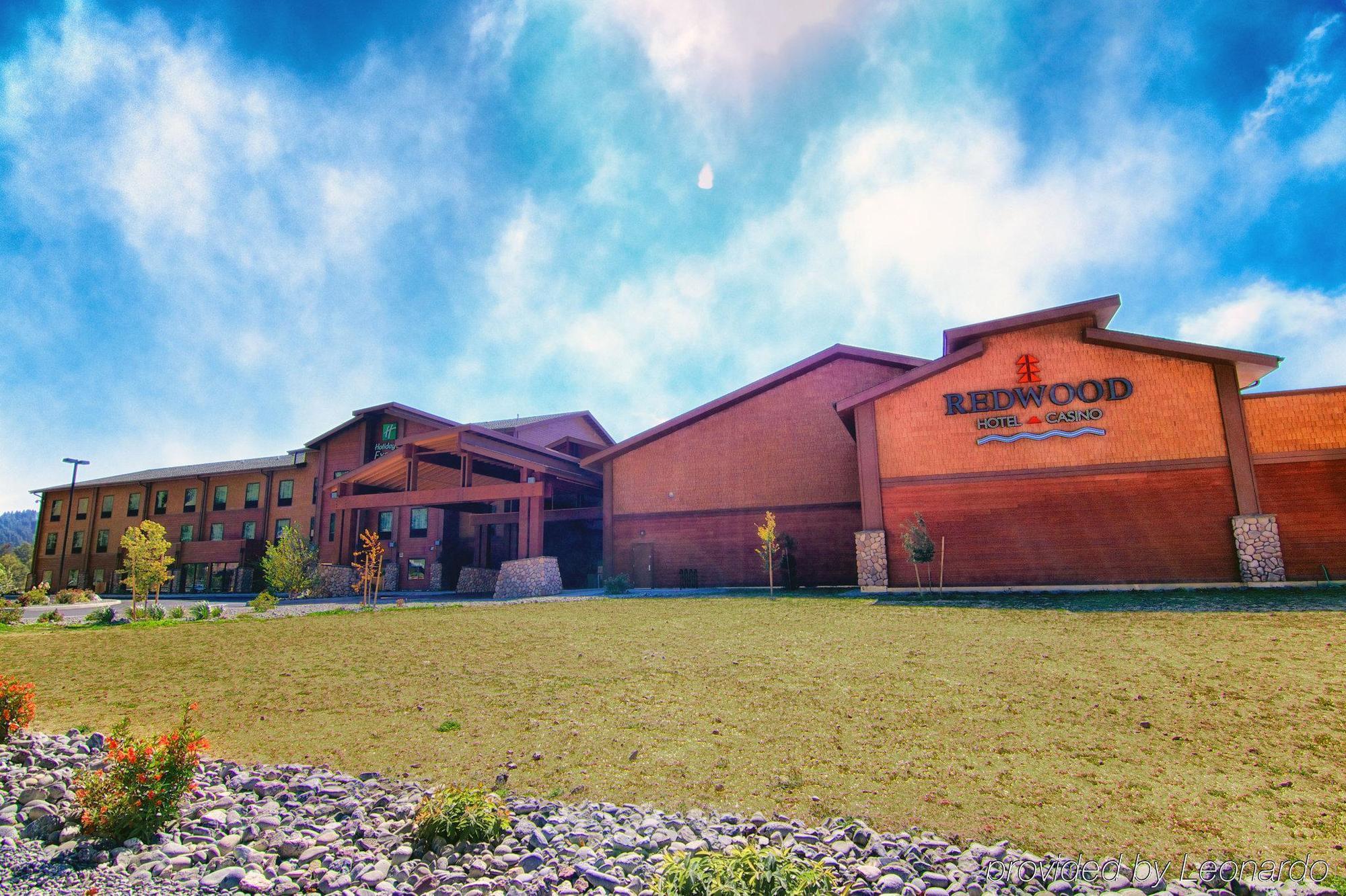 Holiday Inn Express Redwood National Park By Ihg Кламат Екстериор снимка