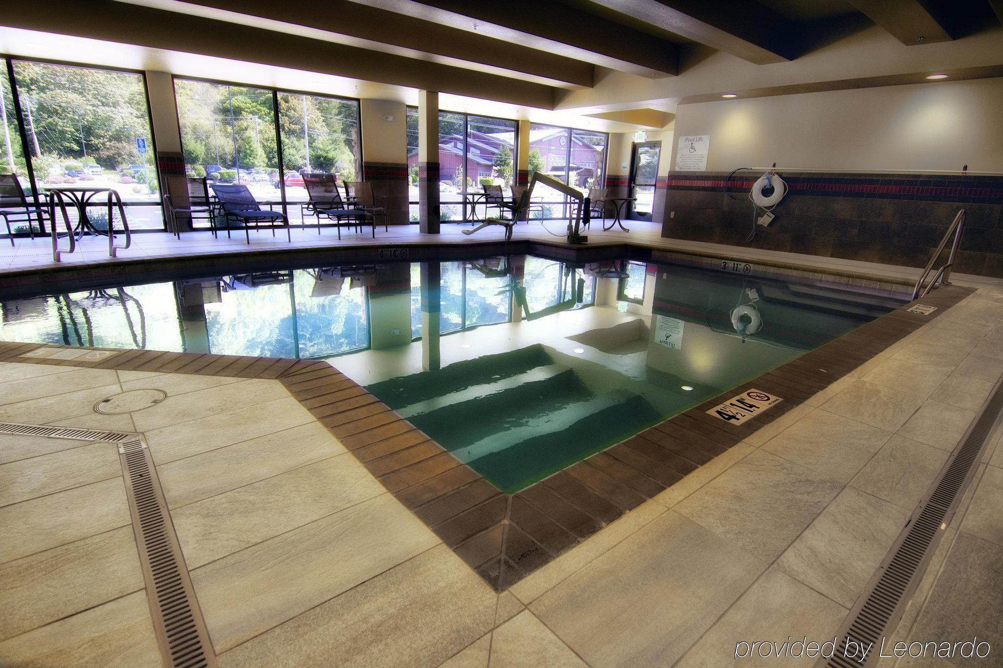 Holiday Inn Express Redwood National Park By Ihg Кламат Екстериор снимка